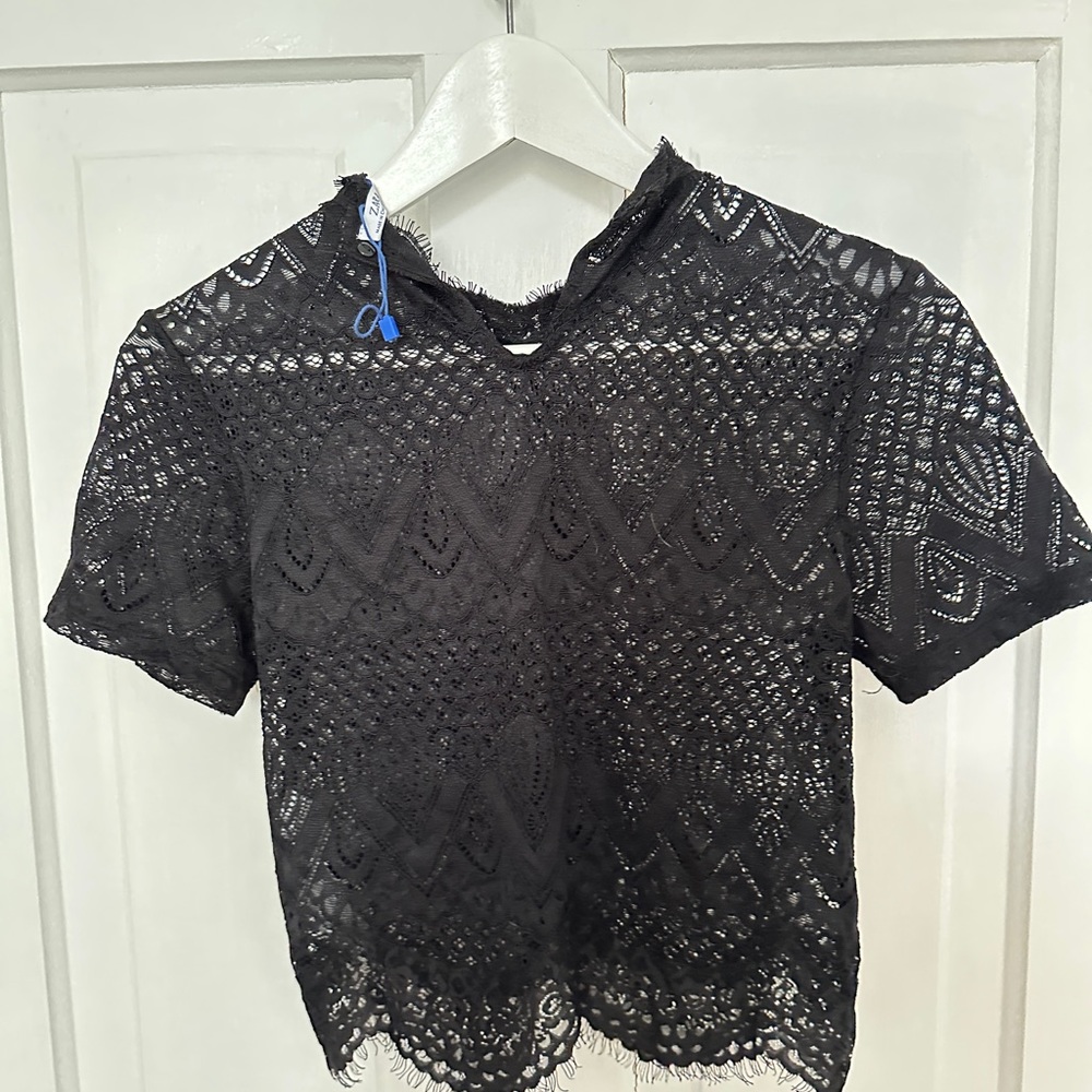 Lace Zara top - Picture 2 of 3
